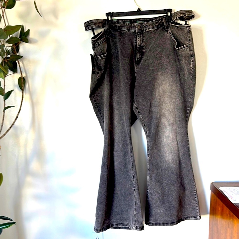 Wild Fable Chic Dark Gray Flared Jeans Size 26